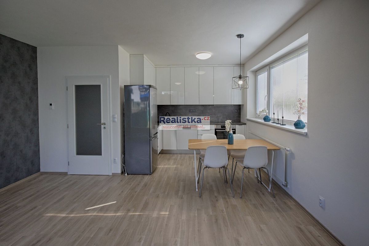 Pronájem bytu 2+kk 59 m² – fotografie 5