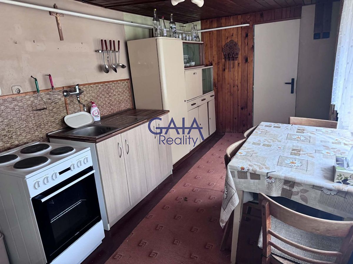 Prodej rodinného domu 132 m², pozemek 277 m² – fotografie 2