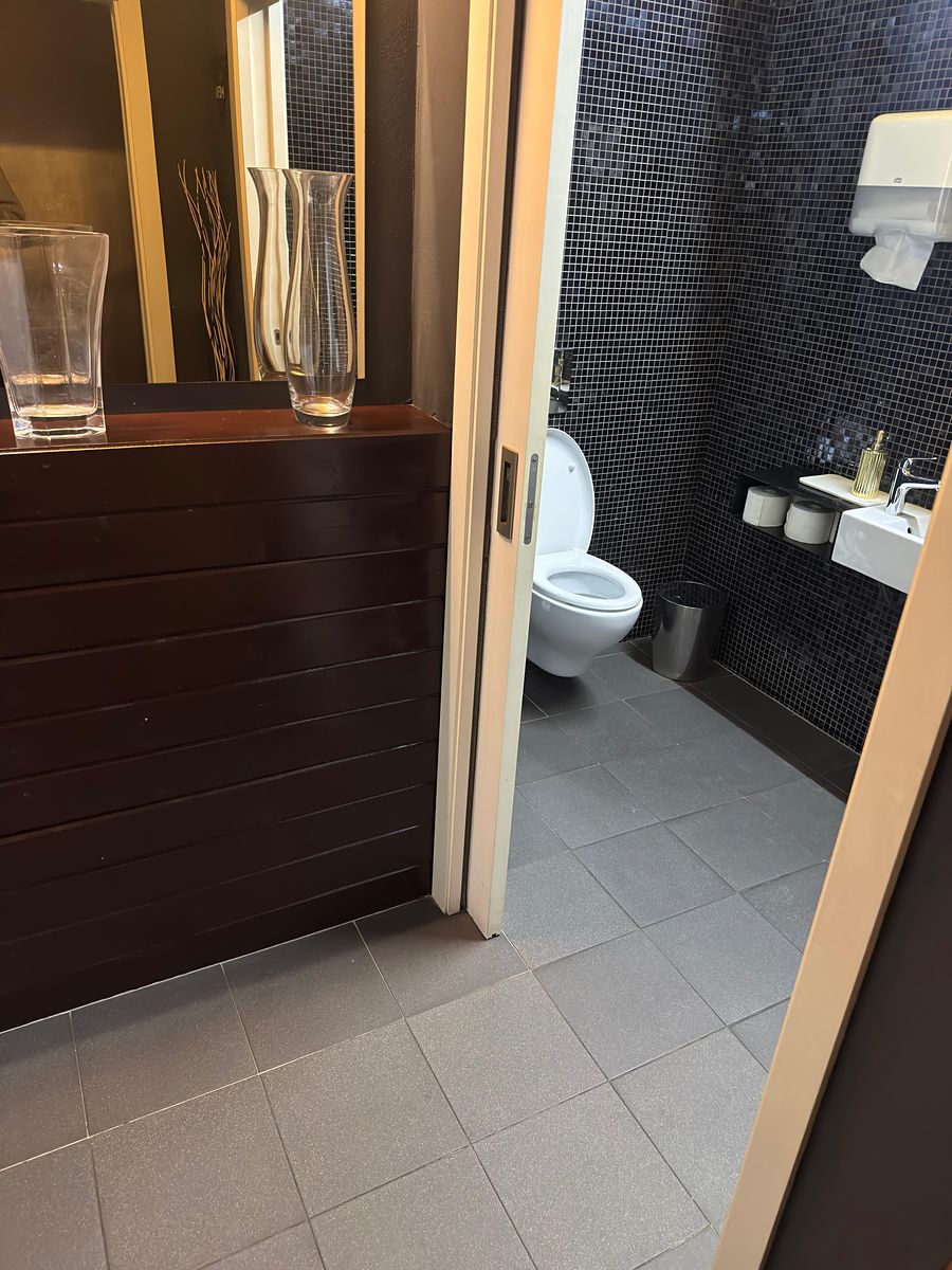 Pronájem obchodního prostoru 130 m² – fotografie 5