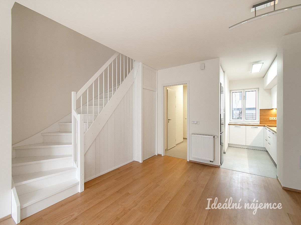 Pronájem bytu 4+kk 107 m² – fotografie 5