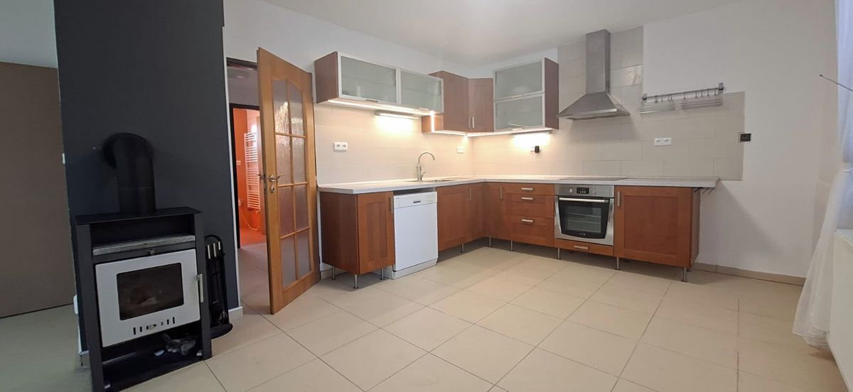 Pronájem bytu 2+kk 64 m² – fotografie 2