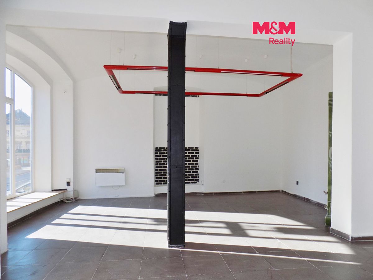 Pronájem obchodního prostoru 68 m²