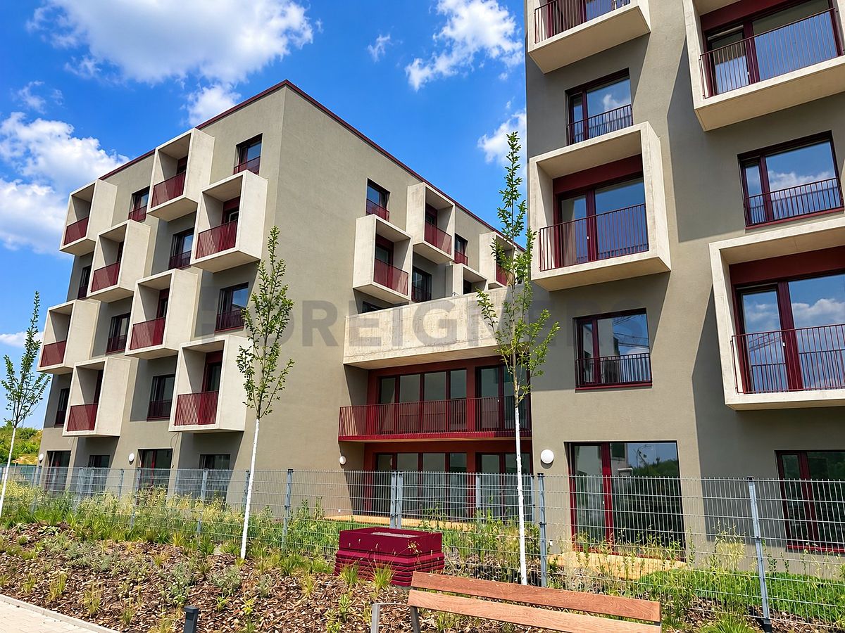 Pronájem bytu 3+kk 67 m² – fotografie 4