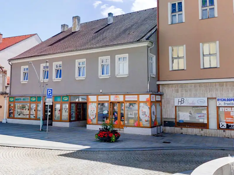 Pronájem bytu 1+kk 30 m², Strakonice – náhled fotky 1