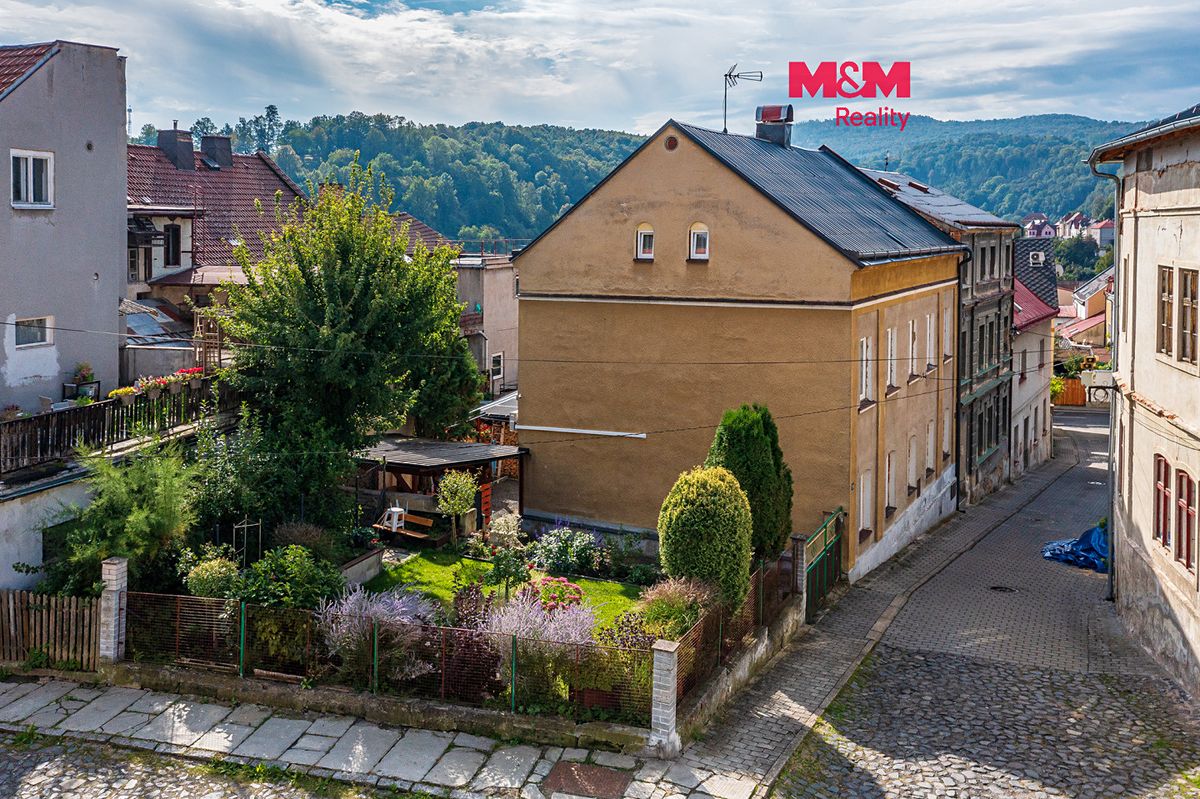 Prodej rodinného domu 253 m², pozemek 319 m², Benešov nad Ploučnicí – fotka 1 z 3