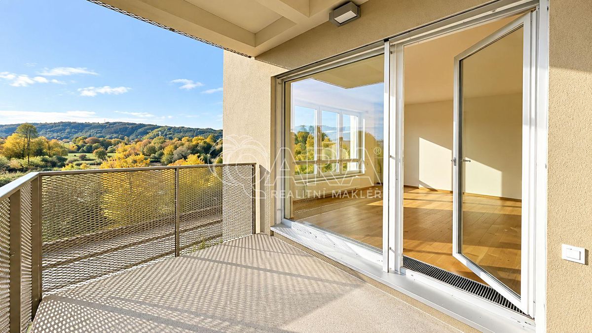 Pronájem bytu 3+kk 94 m² – fotografie 3