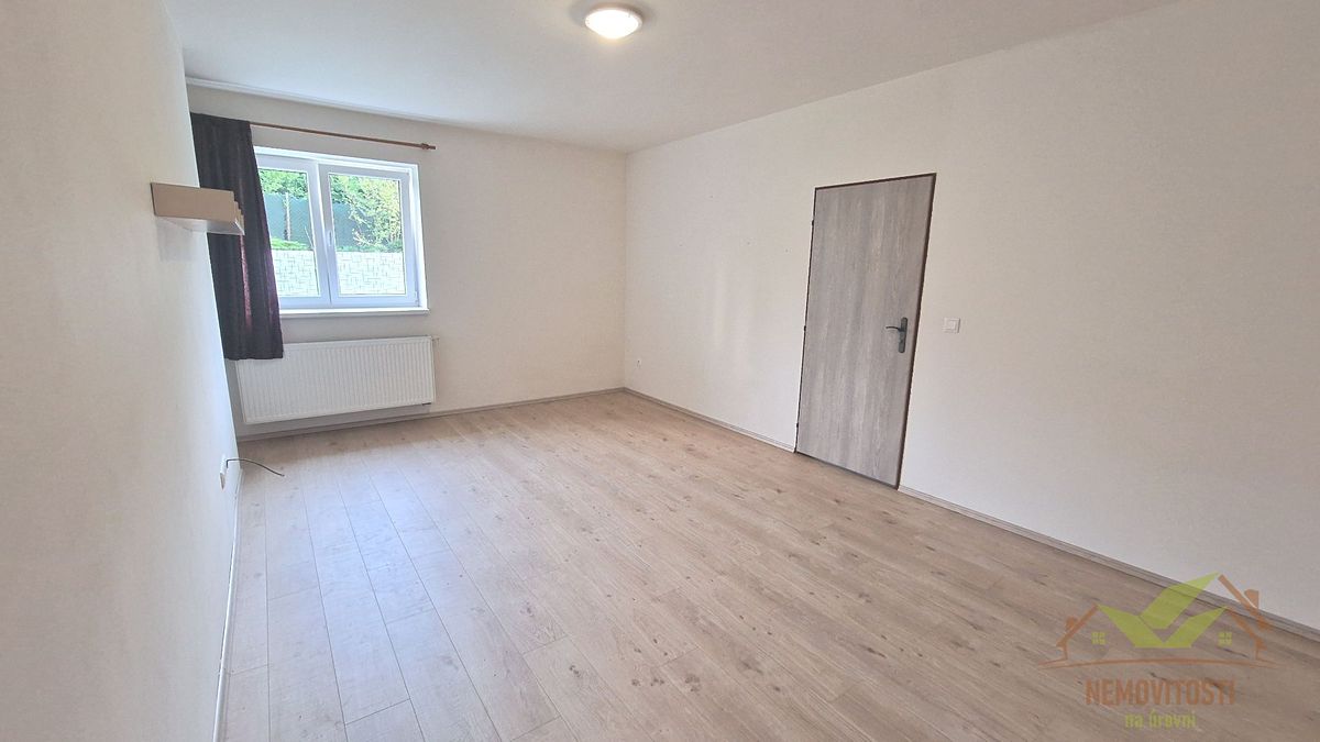 Pronájem bytu 2+kk 48 m² – fotografie 4