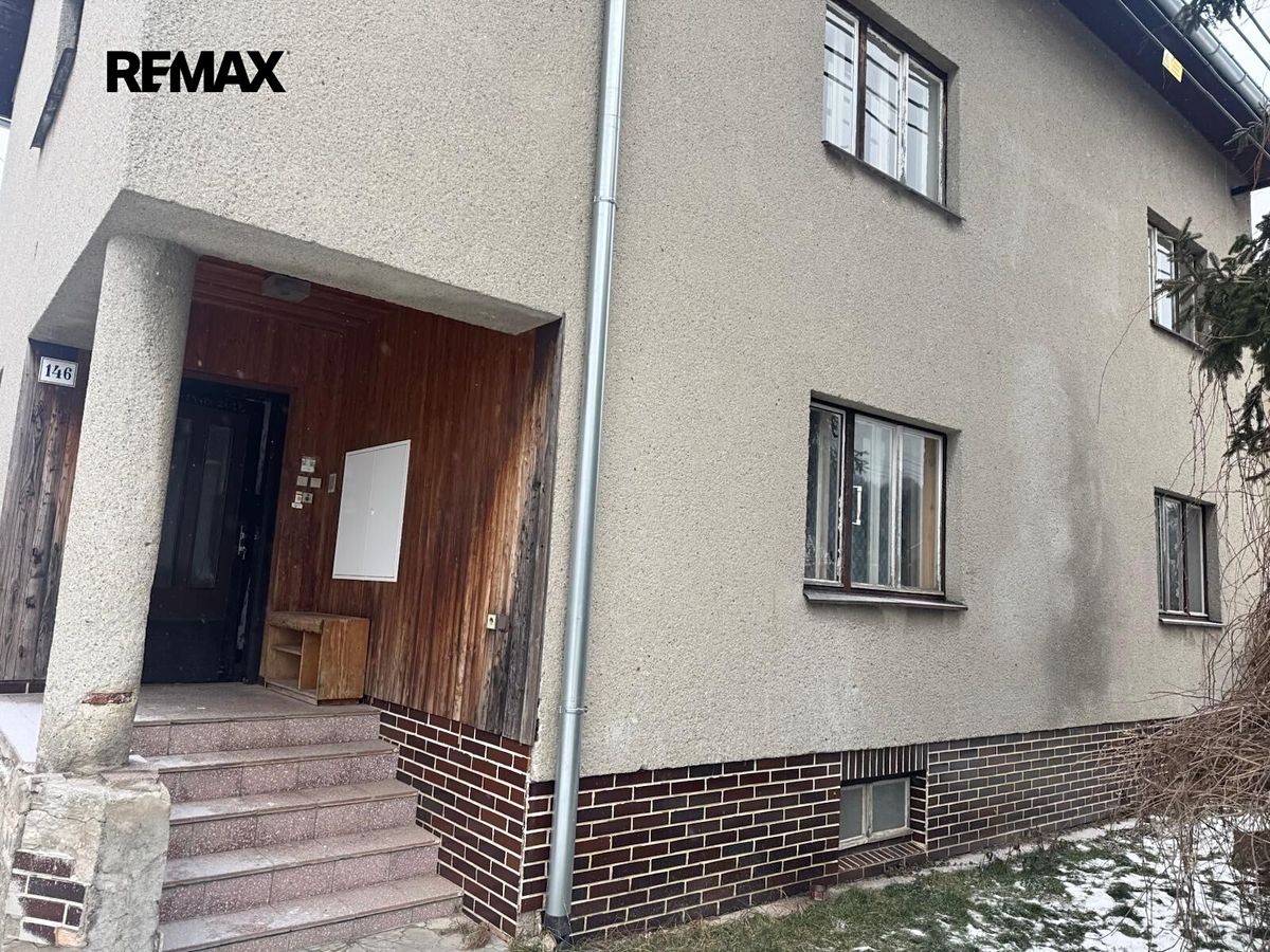 Prodej vícegeneračního domu 280 m², pozemek 633 m²
