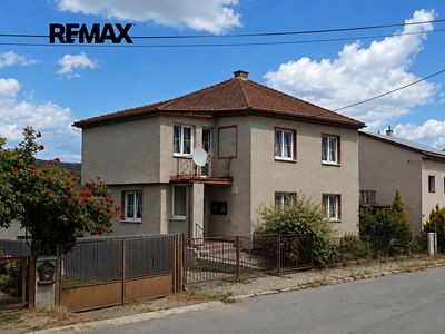Prodej rodinného domu 218 m², pozemek 1054 m²