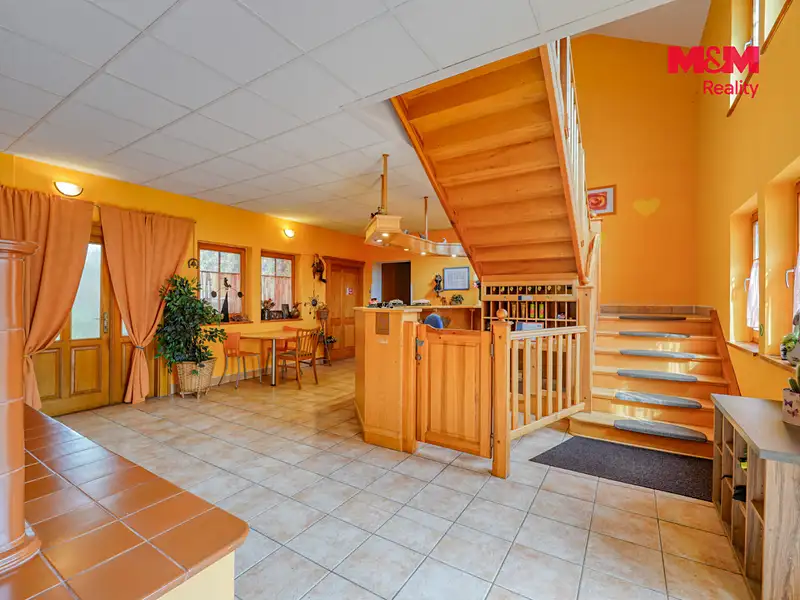 Prodej ubytovacího zařízení 689 m², Žihle – náhled fotky 2