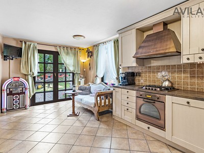 Prodej domu, 300 m² (2 z 41)