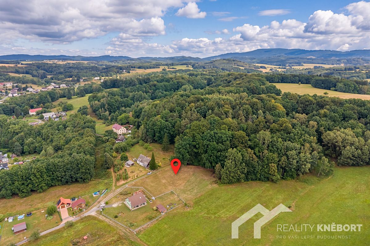 Prodej stavebního pozemku 1000 m² – fotografie 4