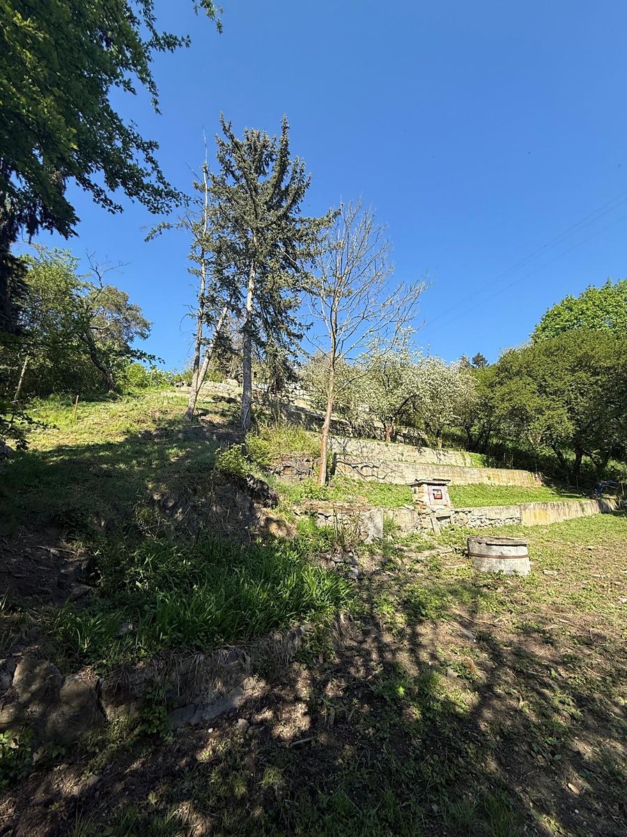 Prodej stavebního pozemku 1537 m² – fotografie 2