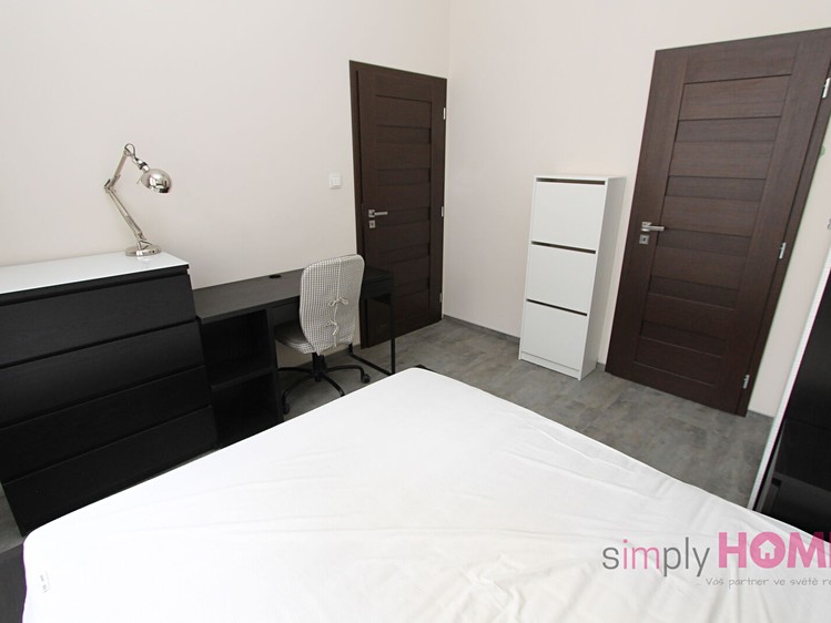 Pronájem bytu 3+kk, 65 m² (7 z 9)