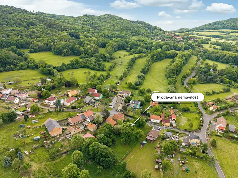 Prodej stavebního pozemku 1516 m², Lukov – náhled fotky 2