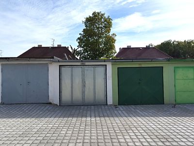 Pronájem garáže 17 m²