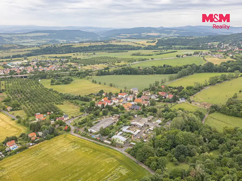 Prodej zemědělské usedlosti 3835 m², pozemek 18052 m², Žalany – náhled fotky 2