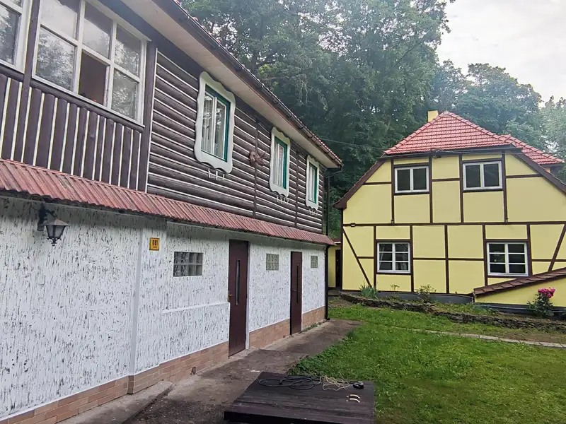 Prodej rodinného domu 205 m², pozemek 1500 m², Líšnice – náhled fotky 2