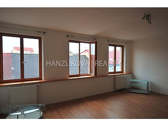 Pronájem bytu 1+kk 30 m²