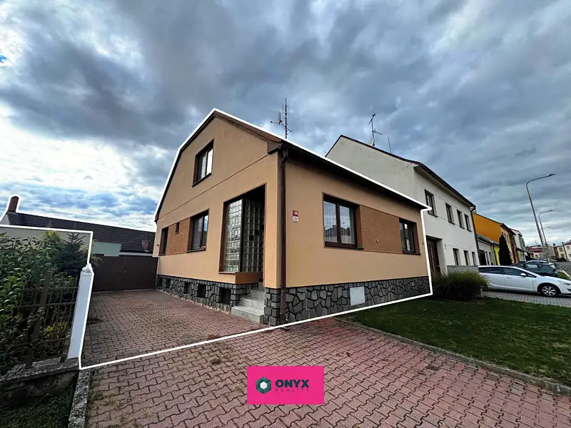 Prodej rodinného domu 214 m², pozemek 435 m², Rousínov – náhled fotky 3