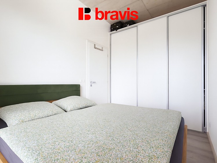 Pronájem bytu 2+kk, 37 m² (9 z 12)