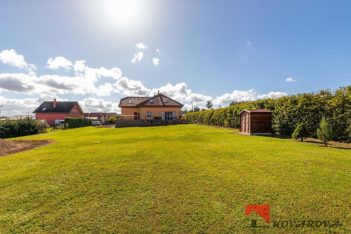 Prodej rodinného domu 346 m², pozemek 2669 m² – fotografie 4