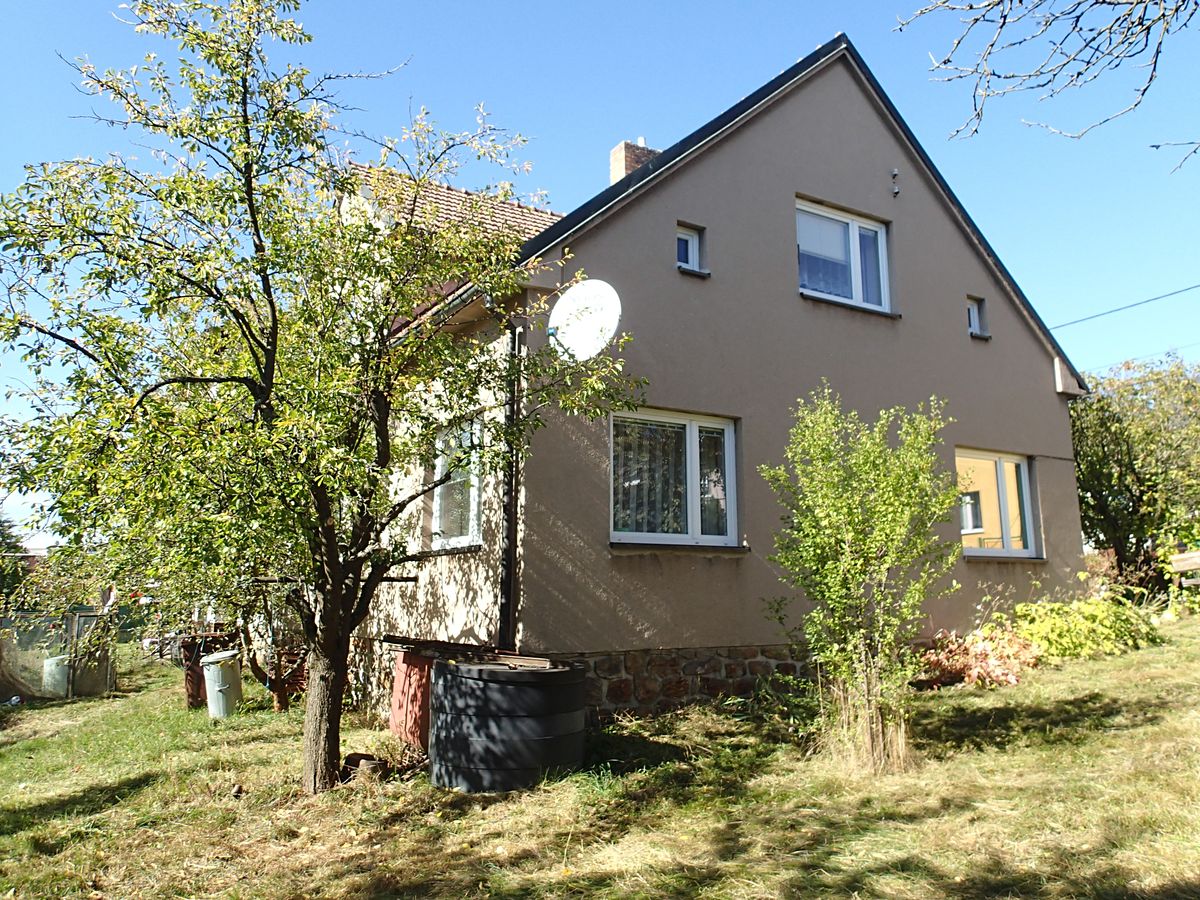 Prodej rodinného domu 124 m², pozemek 694 m²