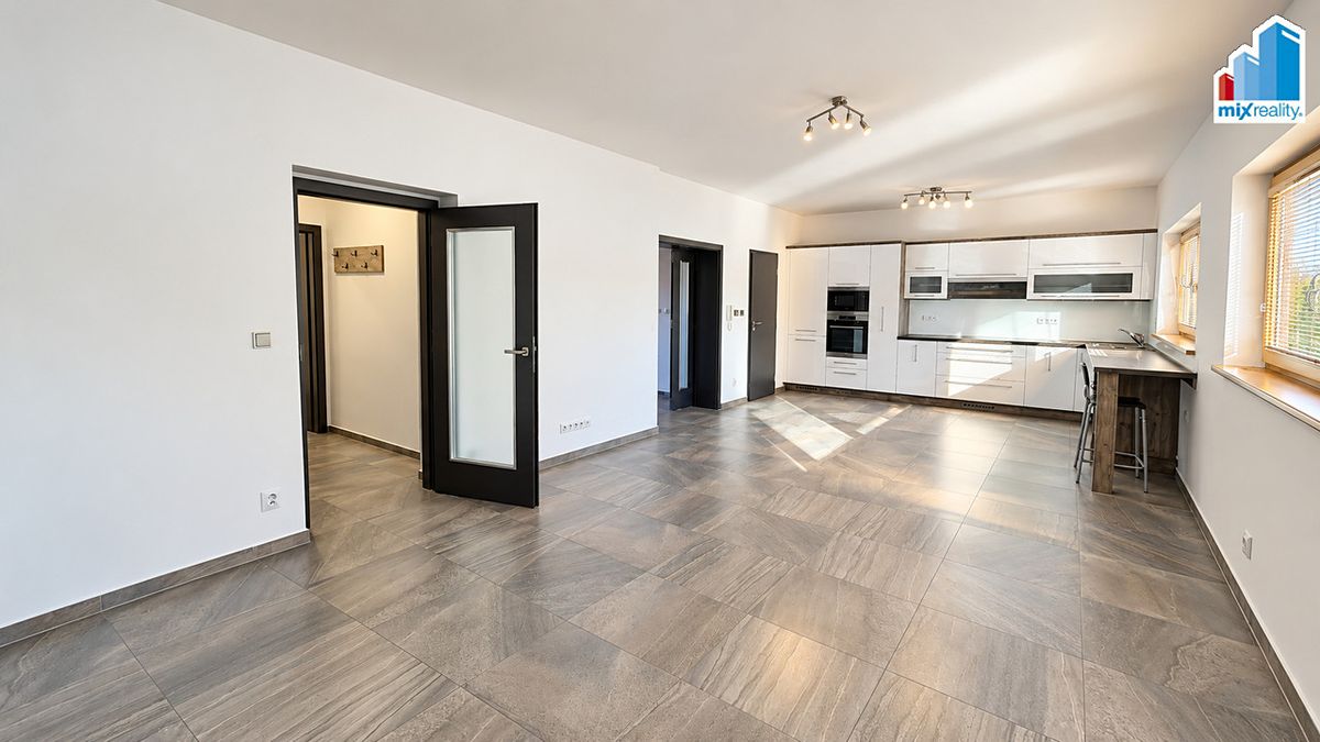 Pronájem bytu 2+kk 70 m² – fotografie 4