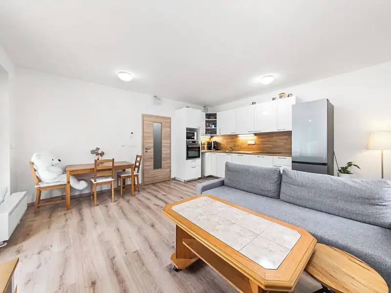 Prodej bytu 3+kk, 77 m², Praha-východ, Odolena Voda