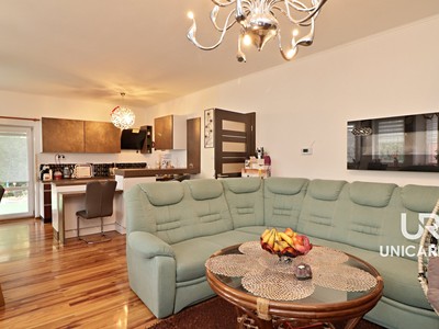Prodej domu, 233 m² (3 z 48)
