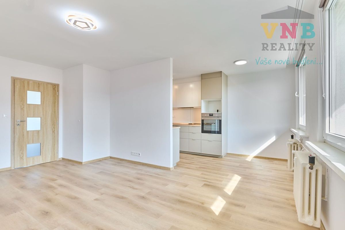 Pronájem bytu 4+1 82 m² – fotografie 3