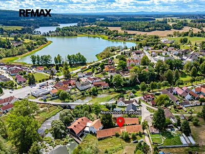 Prodej rodinného domu 223 m², pozemek 1961 m²