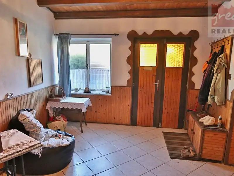 Prodej chalupy 76 m², pozemek 312 m², Hoštice – náhled fotky 3