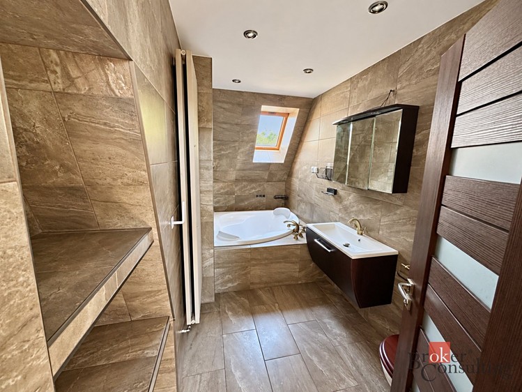 Prodej bytu 4+kk, 165 m² (3 z 28)