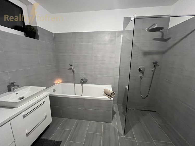 Prodej domu, 55 m² (8 z 11)