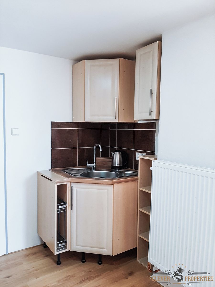 Pronájem rodinného domu 135 m², pozemek 65 m² – fotografie 3