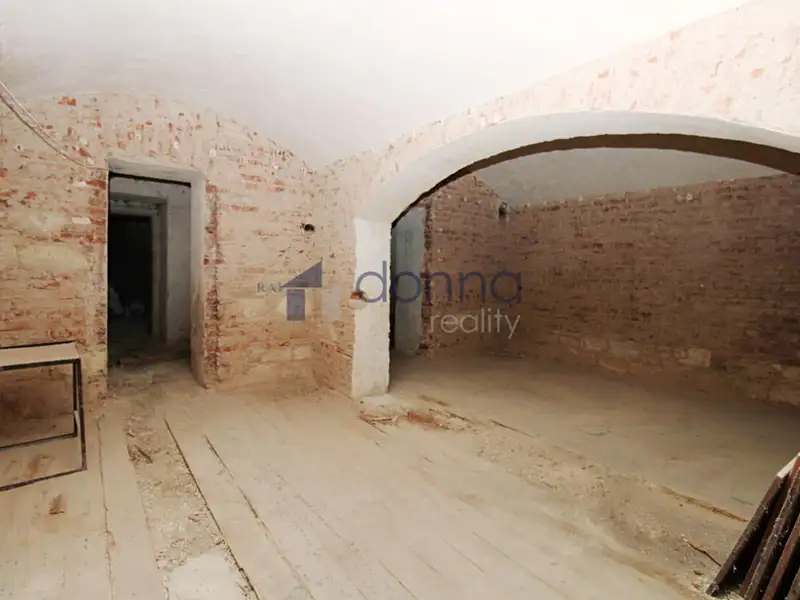 Pronájem obchodního prostoru 83 m², Praha – náhled fotky 1