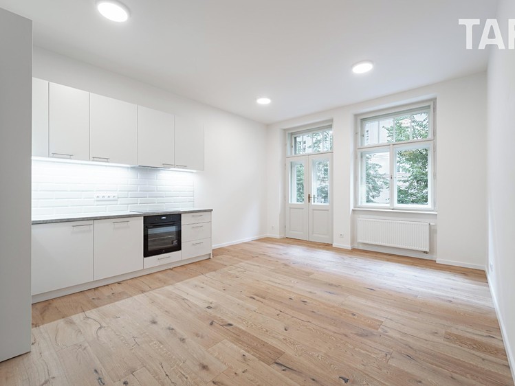 Prodej bytu 2+kk, 61 m² (1 z 15)