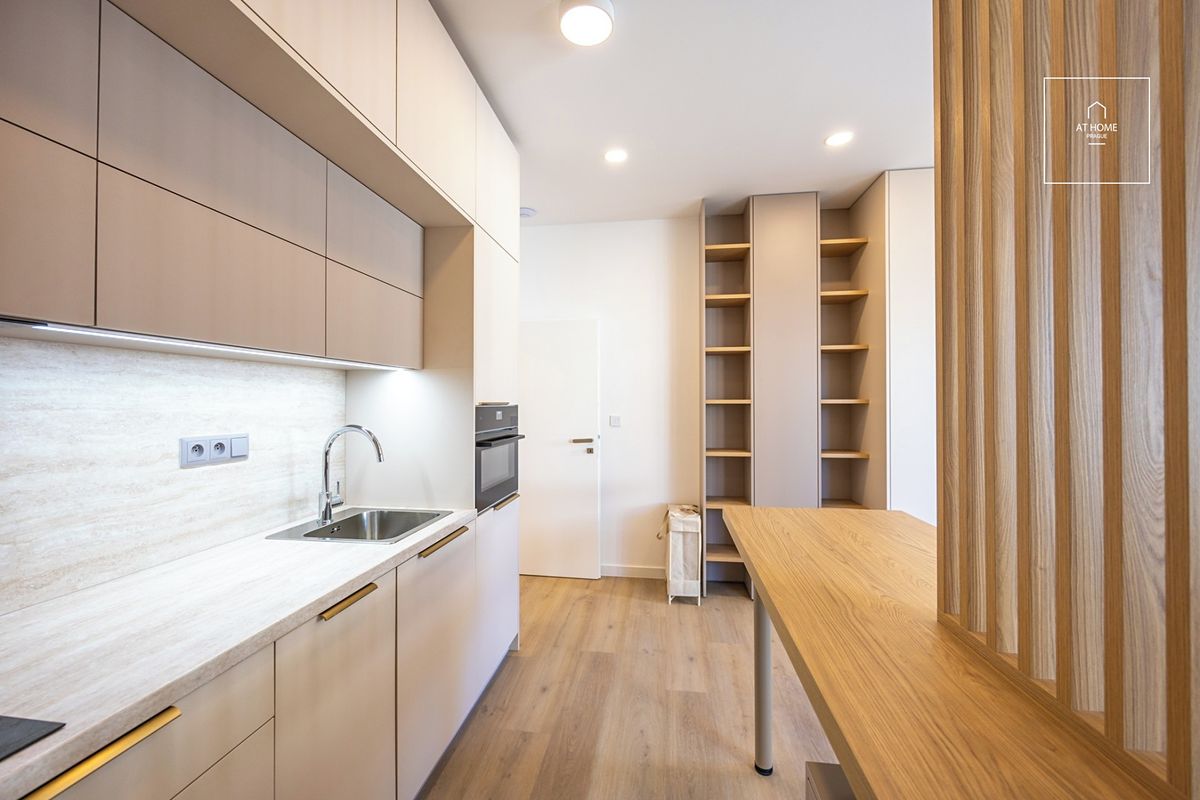 Pronájem bytu 1+kk 28 m² – fotografie 4