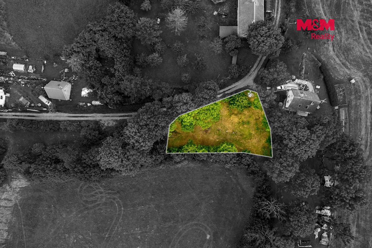 Prodej stavebního pozemku 770 m² – fotografie 2