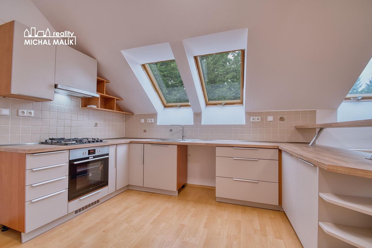 Pronájem bytu 3+kk 71 m²