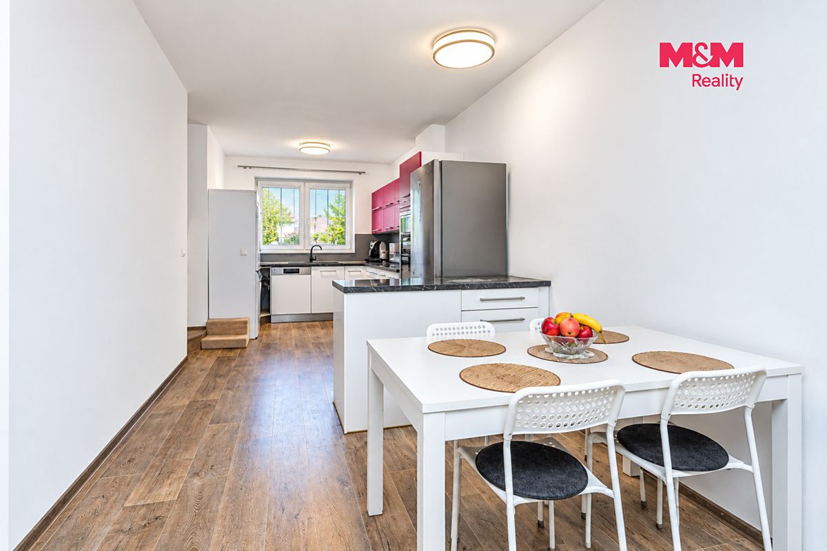 Prodej rodinného domu 110 m², pozemek 191 m² – fotografie 2