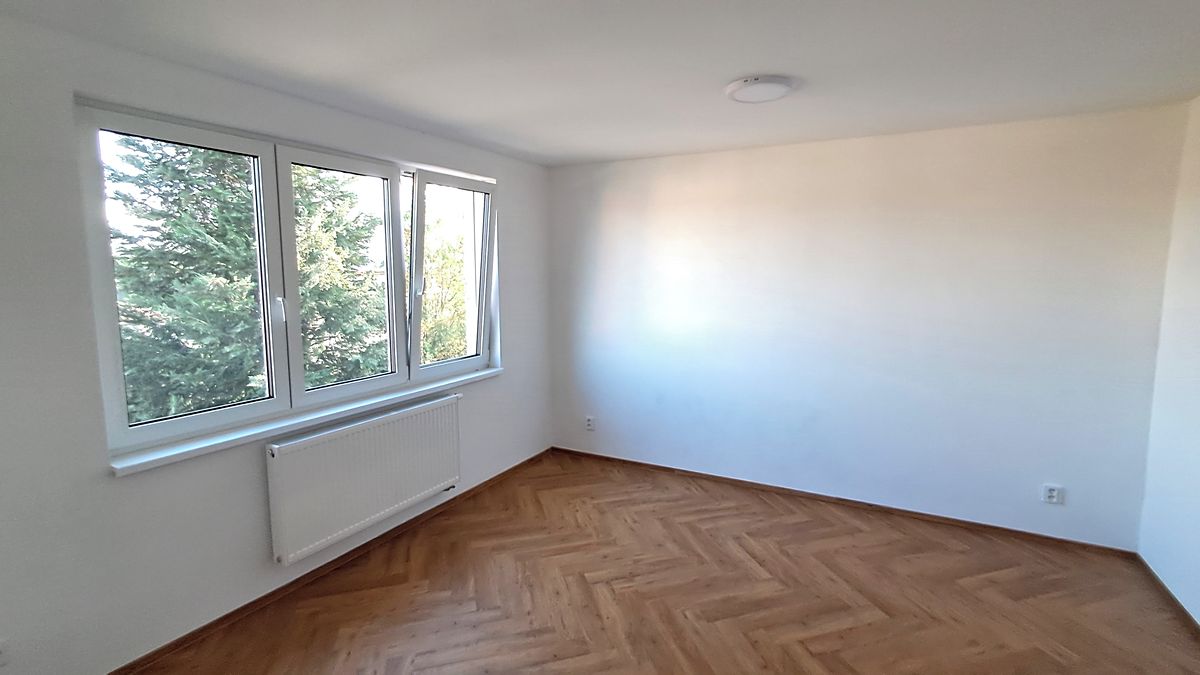 Prodej bytu 3+1 80 m² – fotografie 2