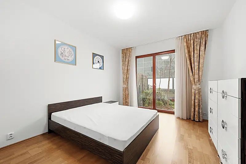 Pronájem bytu 3+kk 72 m² – fotografie 4