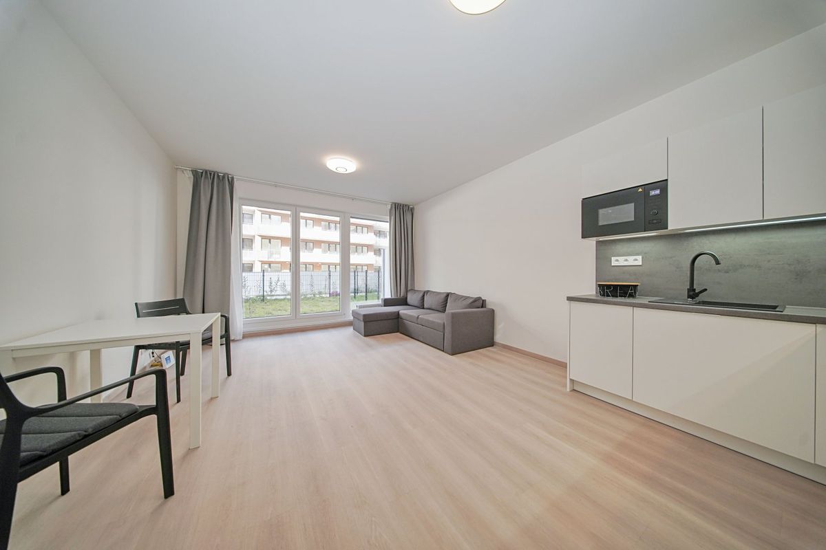 Pronájem bytu 1+kk 40 m²