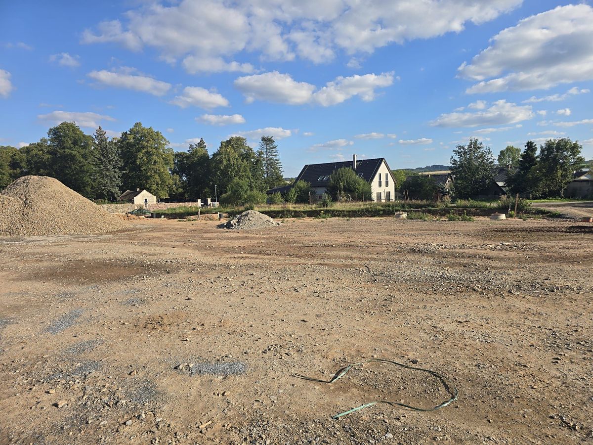 Prodej stavebního pozemku 831 m²