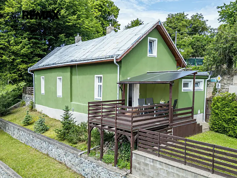 Prodej rodinného domu 142 m², pozemek 347 m², Všestary – náhled fotky 1