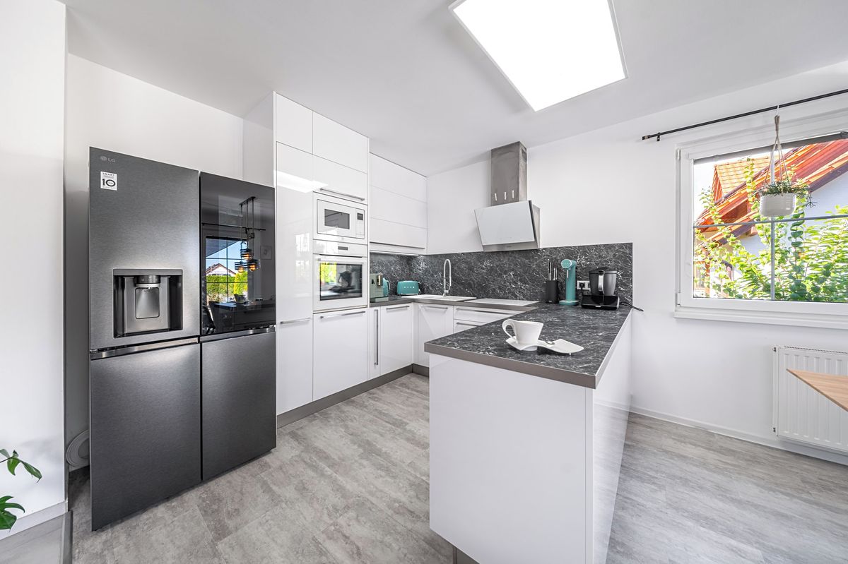 Prodej rodinného domu 110 m², pozemek 1052 m² – fotografie 4