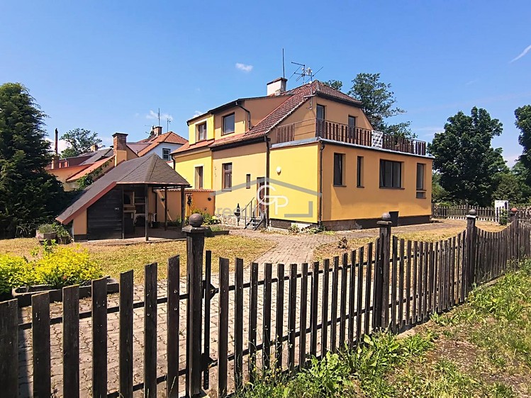 Prodej domu, 120 m² (3 z 21)
