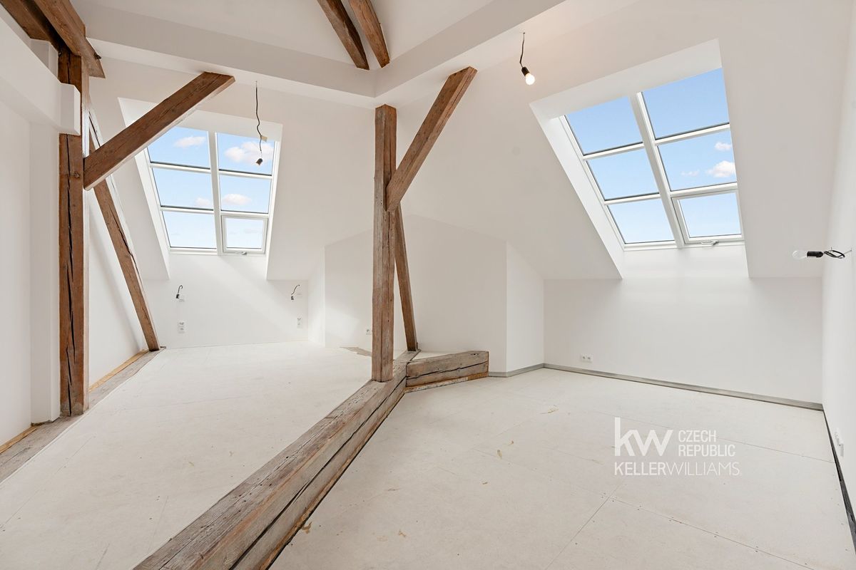 Prodej bytu 4+kk 151 m², Praha – fotka 1 z 3